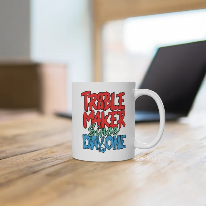 Kubek 330ml z nadrukiem Trouble Maker