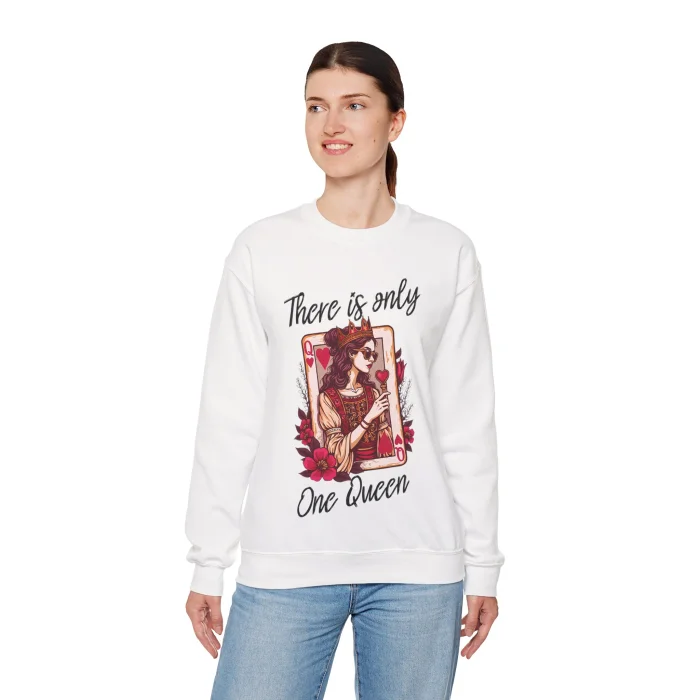 Bluza z nadrukiem There Is Only One Queen ver 2