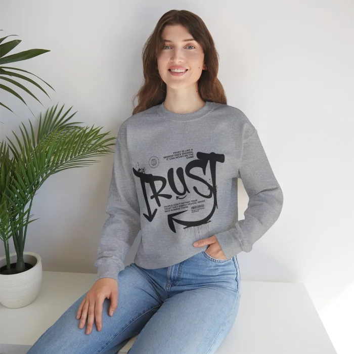 Bluza z nadrukiem Trust