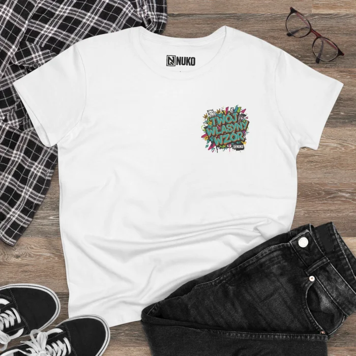 T-shirt damski z własnym nadrukiem na plecach