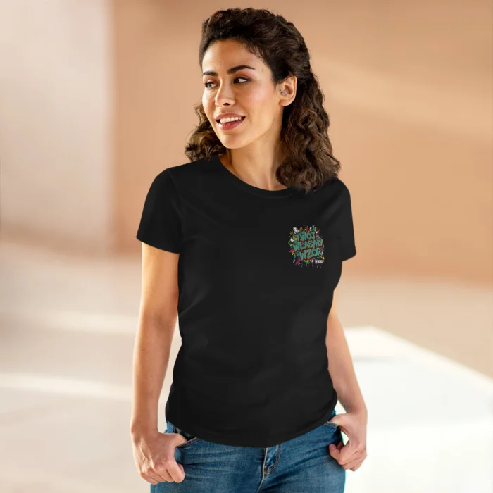 T-shirt damski z własnym nadrukiem na plecach