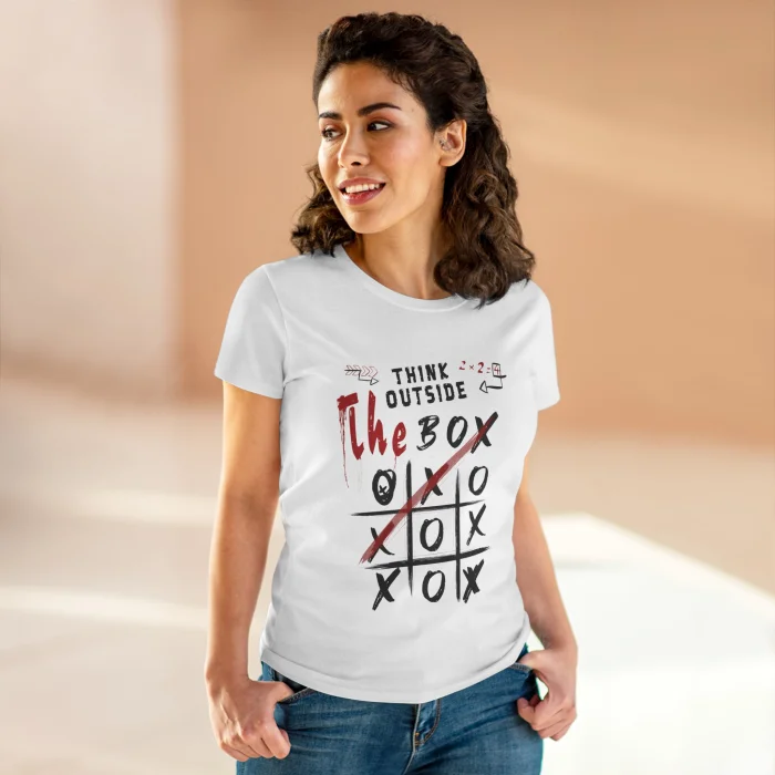 T-shirt Damski z nadrukiem Think Outside The box