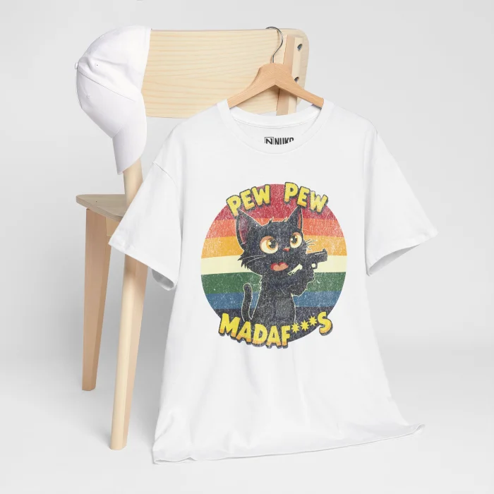T-shirt z nadrukiem Pew Pew Madaf***s