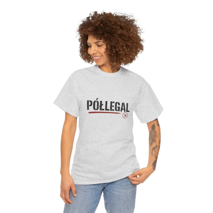 T-shirt z nadrukiem Półlegal