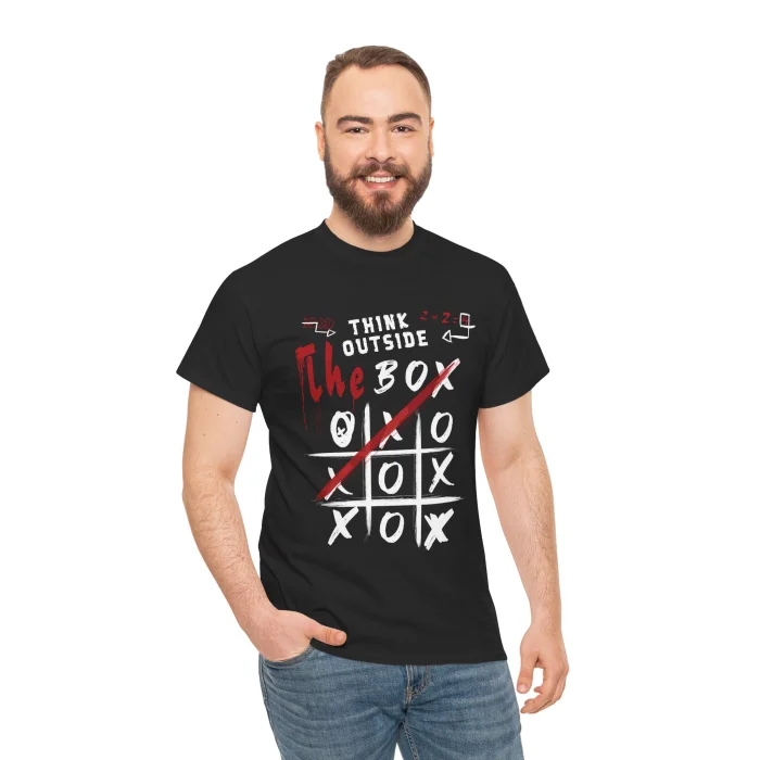 T-shirt z nadrukiem Think Outside The Box